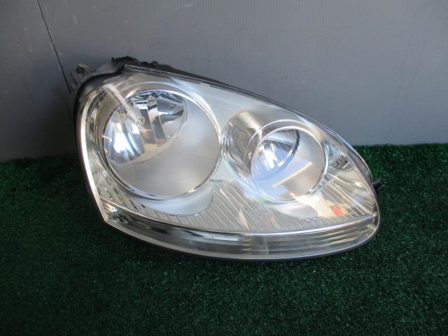 【中古】中古部品 VW ゴルフ 1KBLG 右ヘッドランプ 【3330560100-001588470310800】