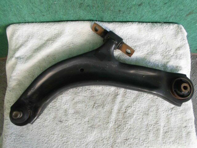 【中古】中古部品 セレナ HFC26 左フロントロアアーム 【3310420000-000002333151740】