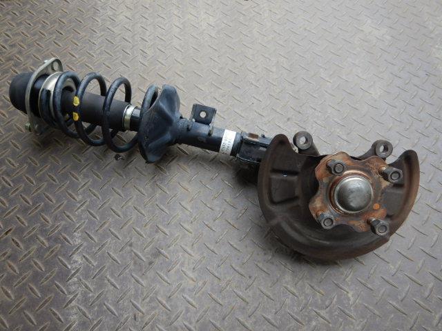 【中古】中古部品 エブリィ DA64V 左フロントストラット 【3330920100-000243023650200】