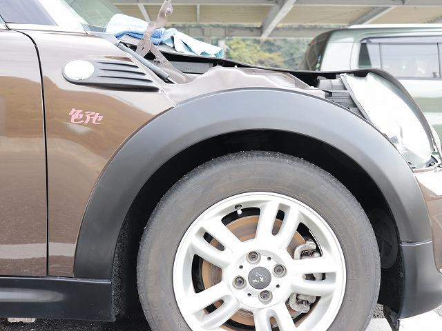 【中古】中古部品 BMW ミニ SU16 右フロントフェンダー 【3310070100-0000Y0761010600】