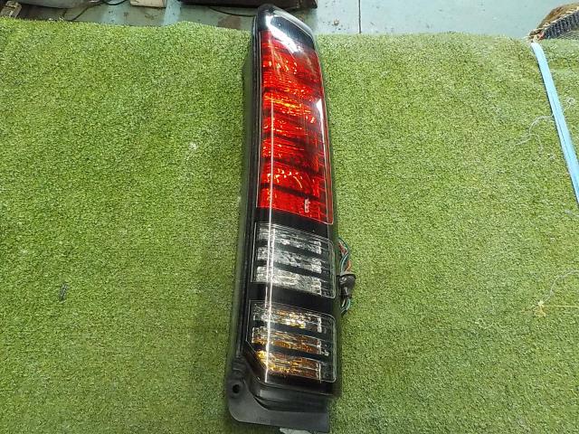 【中古】中古部品 バモス HM2 右テールランプ 【3260200000-250314000315500】