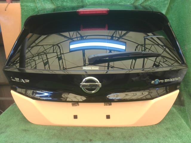 【中古】中古部品 リーフ ZE1 バックドア 【3260240000-250318000315800】