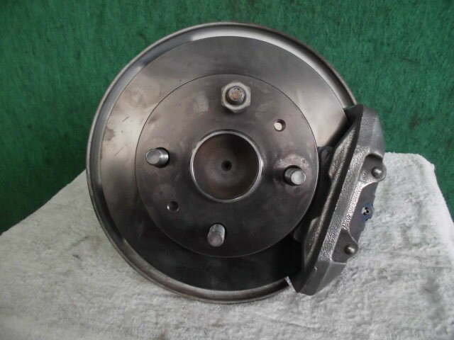 【中古】中古部品 ハイゼット S200P 左フロントナックルハブ 【3310420000-000002334944340】