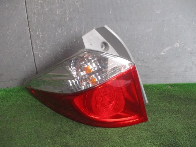 Marker - 【中古】中古部品 ラクティス NCP125 左テールランプ 【3330560100-001581850015600】