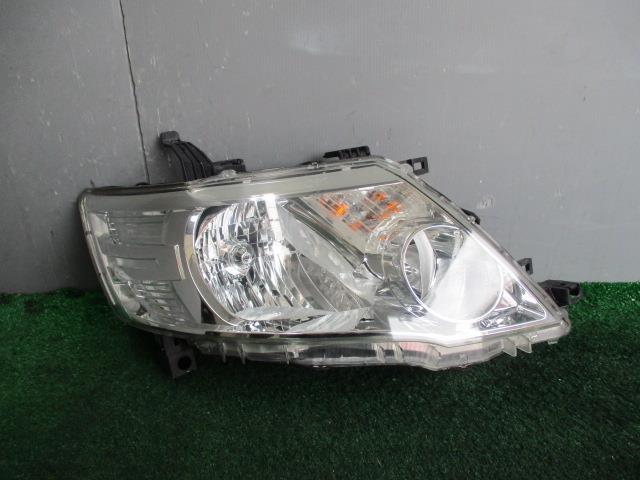 【中古】中古部品 セレナ C25 右ヘッドランプ 【3330560100-001666344010800】