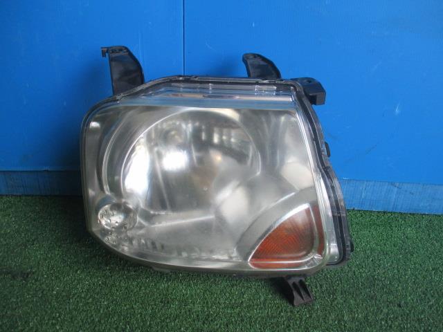 【中古】中古部品 eKクラッシィ H81W 右ヘッドランプ 【3330560100-001341387810800】