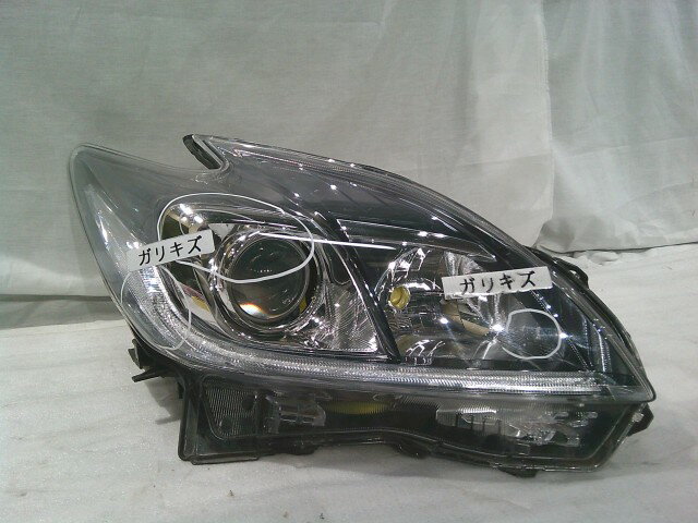 【中古】中古部品 プリウス ZVW30 右ヘッドランプ 【3331011000-250321500310800】