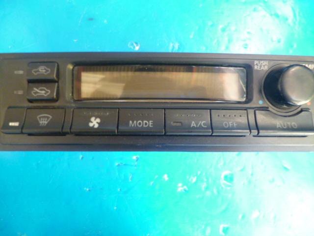 【中古】中古部品 エルグランド AVE50 A/Cスイッチパネル 【3330560100-000975206360900】
