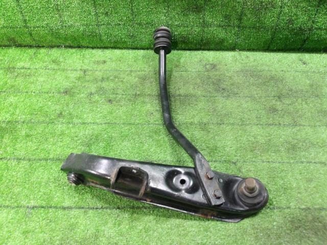 【中古】中古部品 オッティ H92W 右フロントロアアーム 【3330420100-250307000251720】