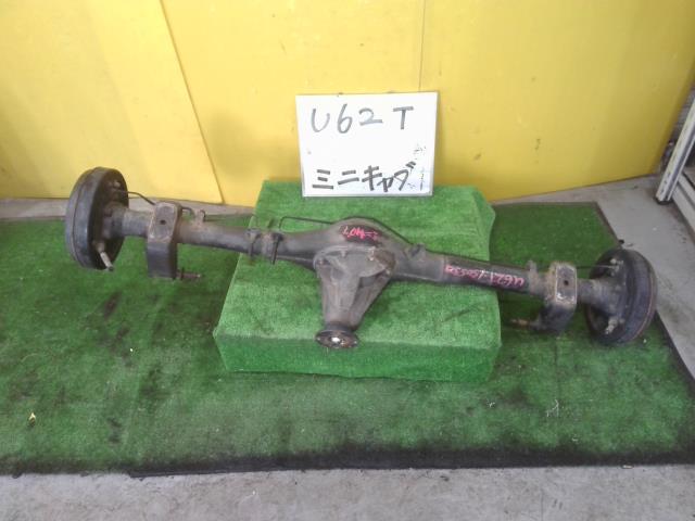 【中古】中古部品 ミニキャブ U62T リアアクスルビーム 【3331010600-250324000353500】