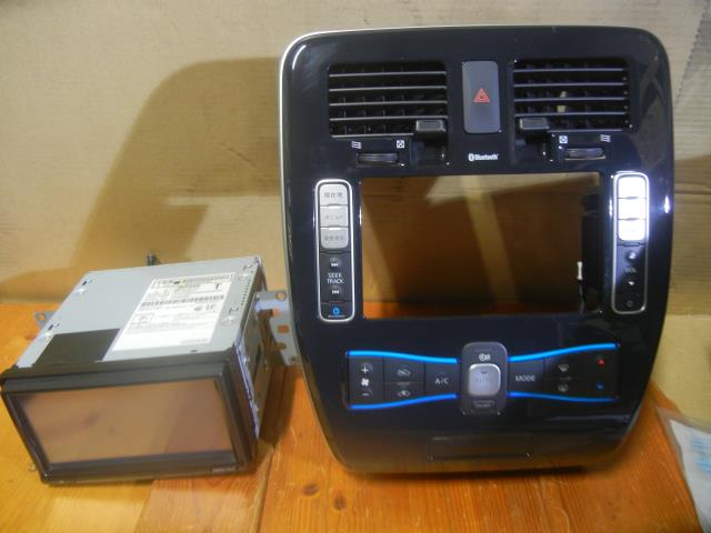 【中古】中古部品 リーフ ZE0 カーナビゲーション 【3340220100-000226016761311】