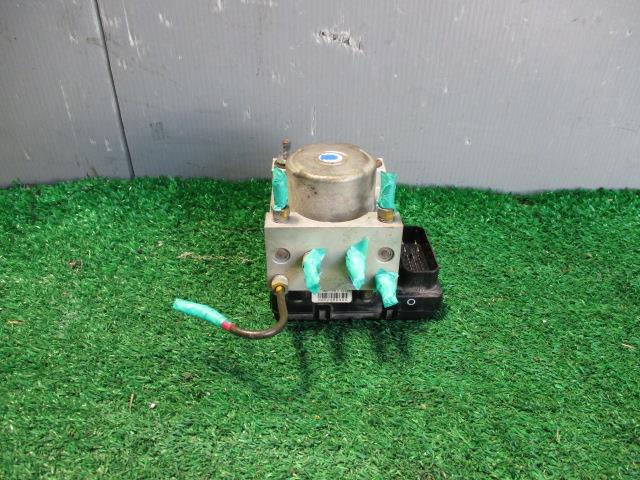【中古】中古部品 フィット GD1 ABSアクチュエーター 【3330560100-001627069142500】