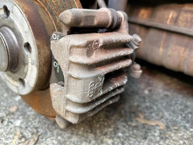 【中古】中古部品 VW ニュービートル 1YAZJ 左リアキャリパー 【3310070100-0000Y0760044460】