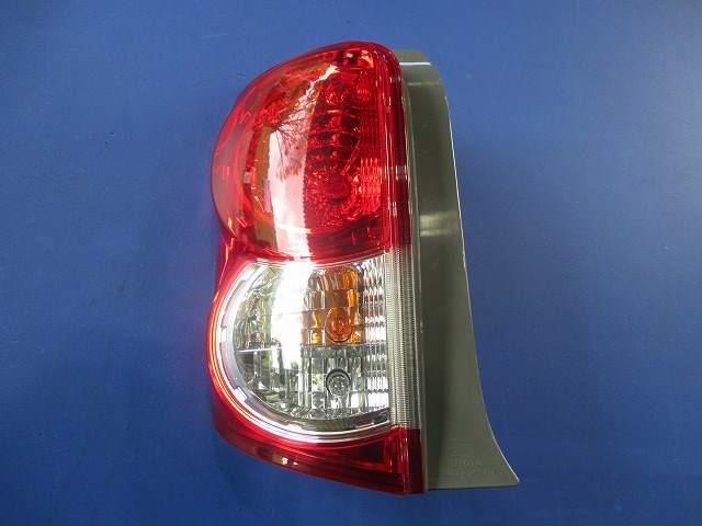 【中古】中古部品 カローラルミオン NZE151N 左テールランプ 【3310590000-000001968815600】