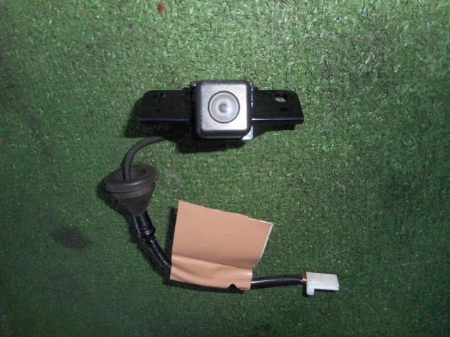 【中古】中古部品 スカイライン V36 カメラ 【3330190100-000002147015850】