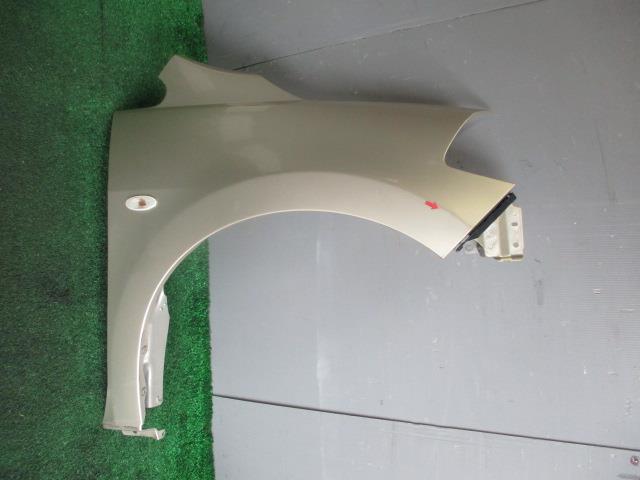 【中古】中古部品 ティーダ C11 右フロントフェンダー 【3330560100-001612335310600】