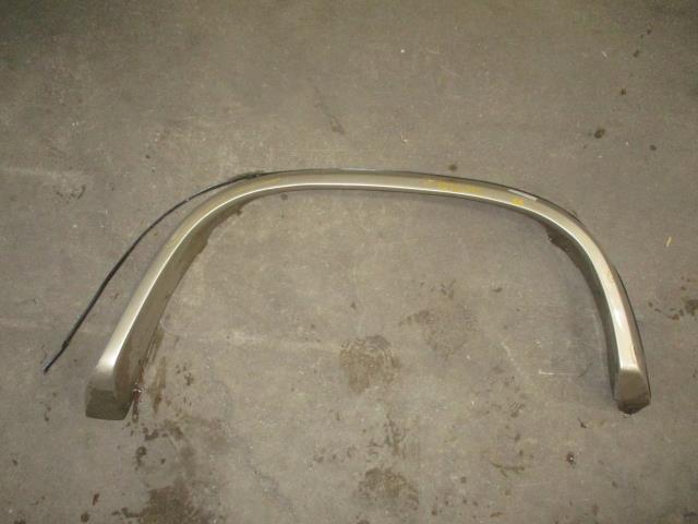 【中古】中古部品 テラノ WBYD21 オーバーフェンダー(1台分) 【3310160100-000357180517570】