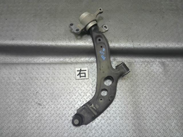 【中古】中古部品 BMW ミニ XS15 右フロントロアアーム 【3330990700-202501003251720】