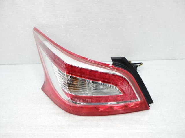 【中古】再生部品 ティアナ L33 左テールランプ 【3380010000-250401501015600】