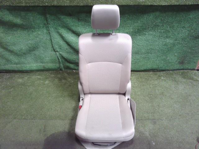 【中古】中古部品 NV100クリッパーリオ DR17W アシスタントシート 【3260300000-250317000270600】