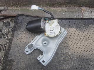 【中古】中古部品 サンバー KT1 フロントワイパーモーター 【3310030100-250201000261600】