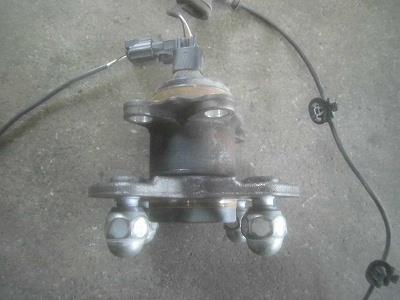 【中古】中古部品 ミライース LA300S リアハブ 【3340180100-250403000144471】