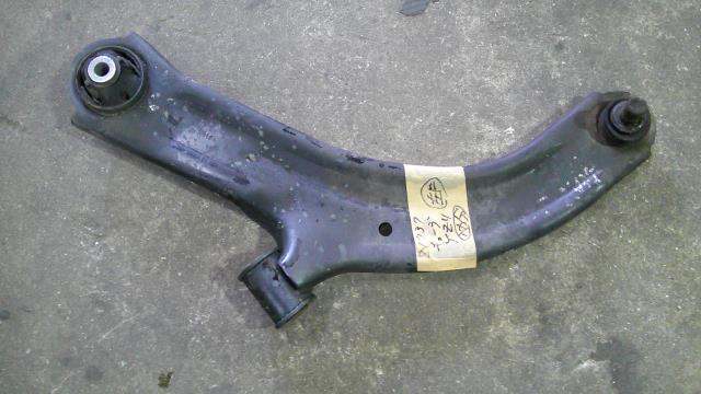 【中古】中古部品 キューブ YZ11 左フロントロアアーム 【3500080000-241207000351740】