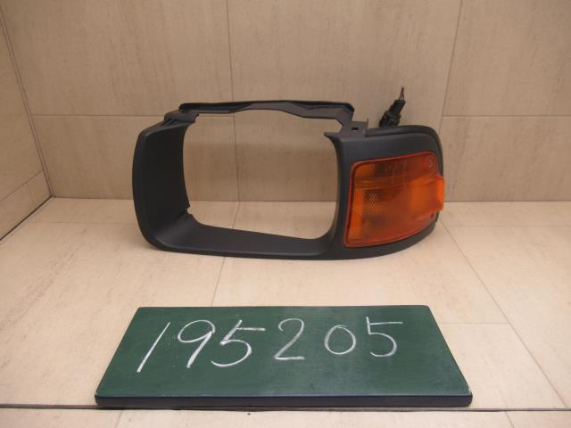 【中古】中古部品 ファミリア BVFNY10 左ライトリム 【3310120100-001704057310920】