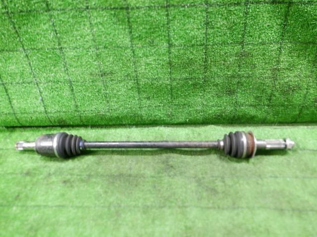 【中古】中古部品 インプレッサ GK7 右リアドライブシャフト 【3330420100-250328000242300】