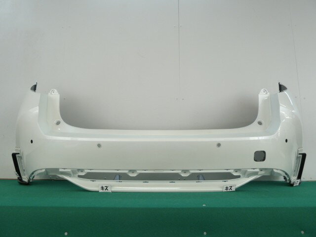 Rakuten - 【中古】中古部品 カローラ MZEA17 リアバンパー 【3380050000-000036907415100】