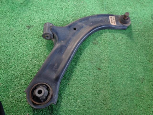 【中古】中古部品 キューブ Z12 右フロントロアアーム 【3340030100-212828000051720】