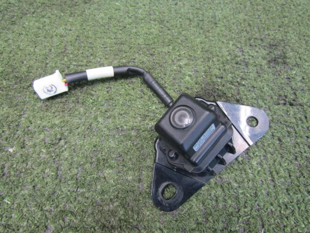 【中古】中古部品 プリウス NHW20 カメラ 【3330200100-242522000015850】