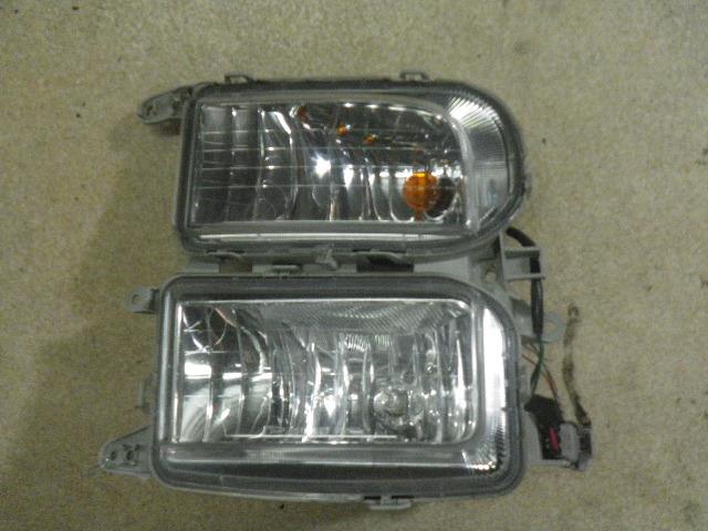 【中古】中古部品 ムーヴ L152S 左フォグランプ 【3330810100-001251689010950】