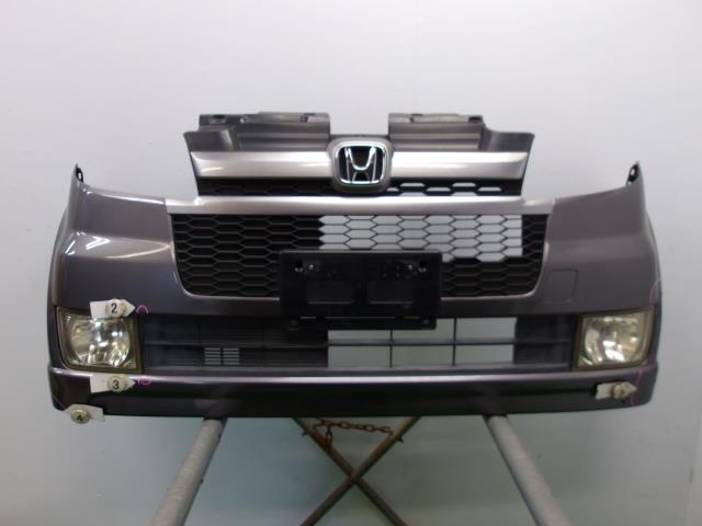 メーカー ホンダ 車名 ゼスト 型式類別 15296-0020 グレード スポーツGターボ 4WD 認定型式 CBA-JE2 車両タイプ 5ドアハッチバック 年式 H19/5 シフト 4DT 駆動 4×4 通称型式 JE2 エンジン型式 P07AT ミッション型式 アクスル型式 車体色 アドミラルグレーメタリック 車体色No NH716M トリム色No A 走行距離(Km) 175,360 メーカー純正品番 71101-SYC-000ZE 部品メーカー品番 保証 0ヶ月/0km 付加情報 再塗装品;フォグ付・ホースメント付 商品情報 (1)[6-9,その他,ガリ傷・ケズレ30cm×20cm](2)[5,へこみ,2cmφ](3)[8,へこみ,2cmφ](4)[7,その他,ズリ傷6cm×20cm](5)[全体,サイトソウ,小傷多数] ※純正番号およびモデル番号は参考としてください。※リビルト部品を購入される際のお願い【再生部品】と表示されているものをリビルト部品と呼んでいます。リビルト部品の場合には、交換時に取り外した部品をご返却していただく場合があります。詳しくはこちら※大物商品(ドア・ボンネット・バンパー等)は個人宅への配送ができない場合がございます。その場合、最寄りの配送業者支店止め等の対応となりますので、あらかじめご了承ください。 ページ上部へ【中古】中古部品 ゼスト JE2 フロントバンパー 【3310250100-000253011710100】