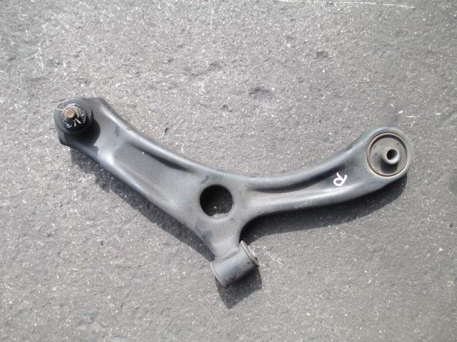 【中古】中古部品 スペーシア MK42S 右フロントロアアーム 【3340240100-202500003051720】