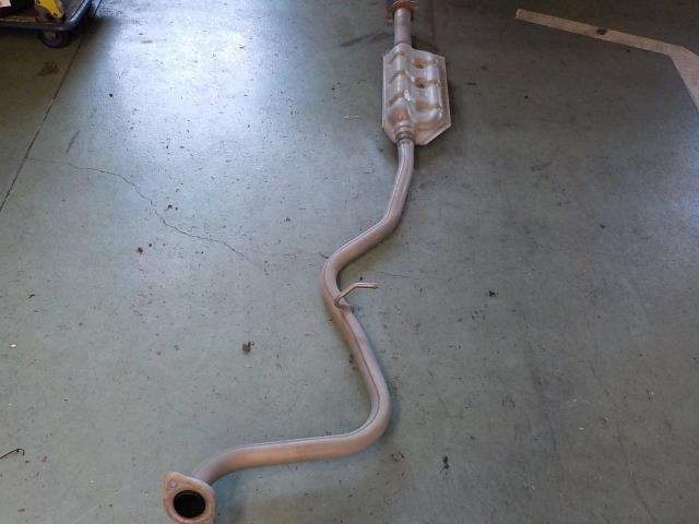 【中古】中古部品 インプレッサ GT2 エキゾーストセンターマフラー 【3260200000-250411000122300】