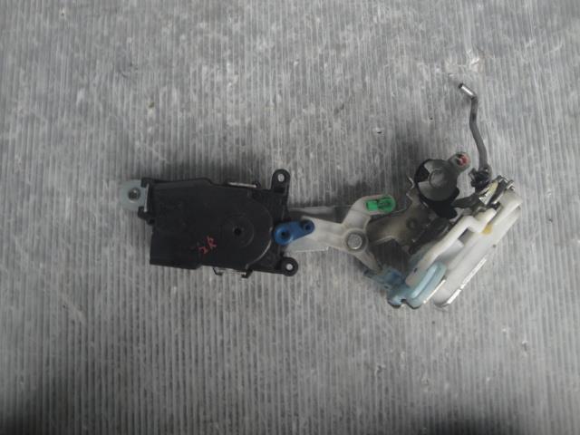 【中古】中古部品 プレオ RV1 左リアドアロックソレノイド 【3100430000-230719000164580】