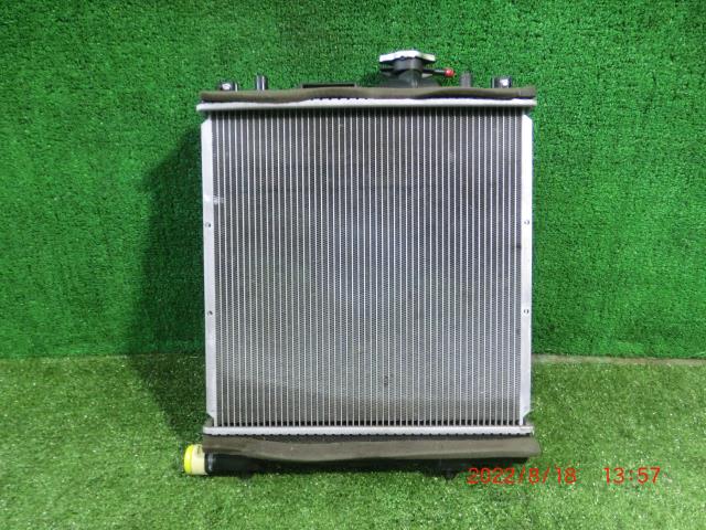 【中古】中古部品 ルークス ML21S ラジエータ 【3260070000-220804000120400】