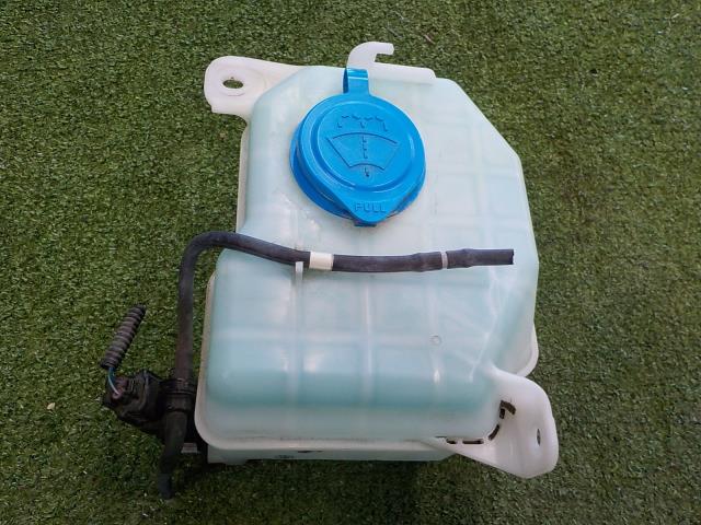 【中古】中古部品 N−BOX JF3 ウォッシャータンク 【3260200000-250109000267300】