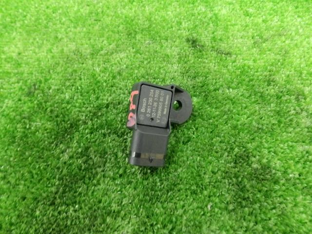 【中古】中古部品 BMW ミニ SU16 エアフロメーター 【3260250000-000213178960400】