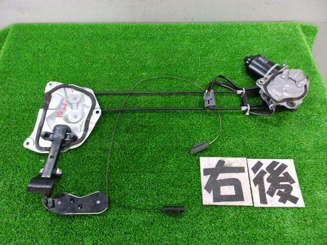 【中古】中古部品 デリカD5 CV5W 右パワースライドドアモーター 【3260250000-000022102364650】