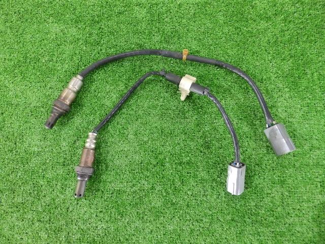 【中古】中古部品 プレマシー CWFFW オーツーセンサー 【3260250000-000024035922390】