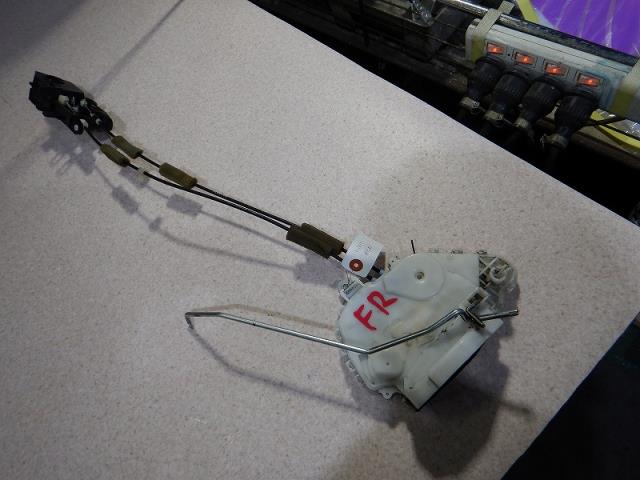【中古】中古部品 オデッセイ RB3 右フロントドアロックソレノイド 【3330810100-001659423064550】