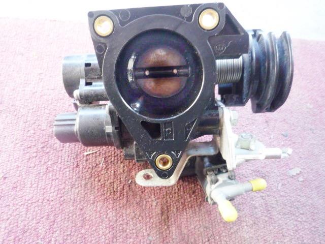 【中古】中古部品 ムーヴコンテ L575S スロットルボディ 【3310050100-001211795520300】