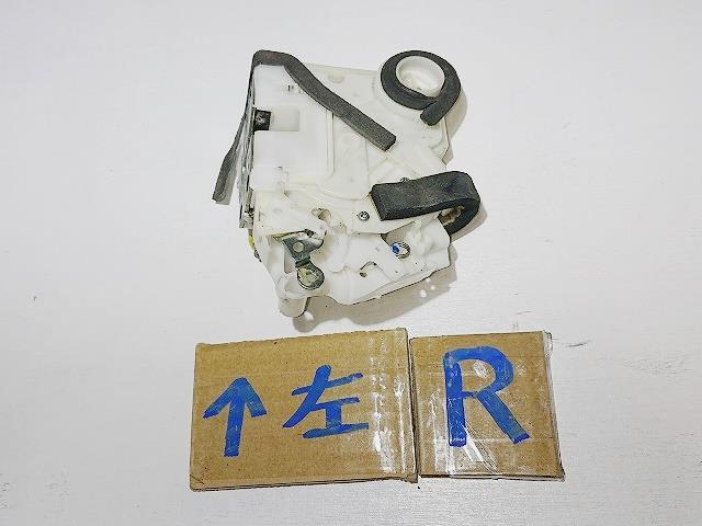 【中古】中古部品 ミライース LA300S 左リアドアロックソレノイド 【3310050100-001674433164580】
