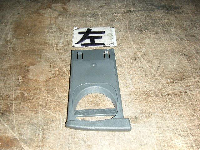 【中古】中古部品 タント L350S ドリンクホルダー 【3310050100-001454362770230】