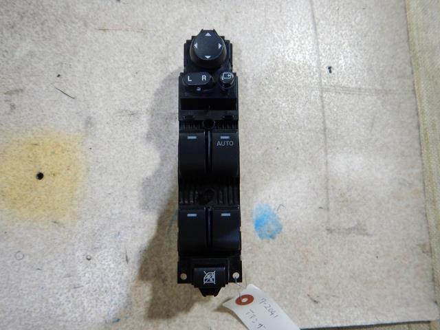 【中古】中古部品 アテンザ GHEFW パワーウインドウスイッチ 【3330810100-001630059461900】