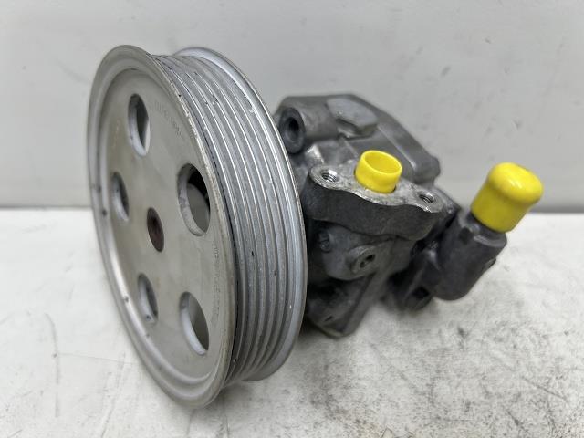 【中古】中古部品 アウディ A5 8TCDNL パワステベーンポンプ 【3310070100-000090731843300】