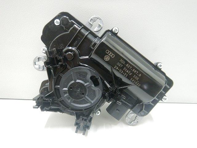 【中古】中古部品 VW パサート 3CDPC トランク・バックドアクローザーモーター 【3310070100-000090736..