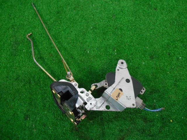 【中古】中古部品 ミラ L700S 左フロントドアロックソレノイド 【3310080100-230519000164560】